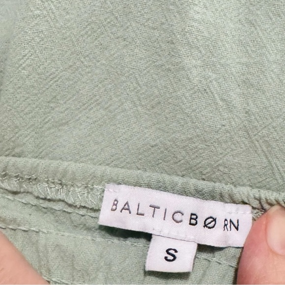 BALTIC BORN Sammy Tank Midi Dress Sage Green Button Accents Pockets Women’s - Picture 8 of 10